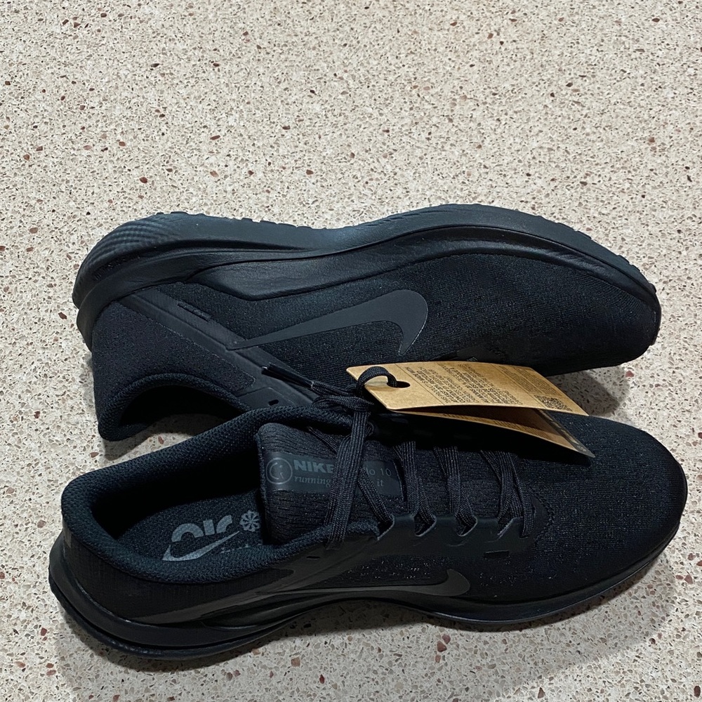 NIKE W AIR WINFLOW 10 WOMENS 10 MENS 8.5